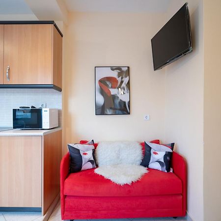 Attica Train Station 1 Bedroom 4 Pers Apartment Athen Exterior foto